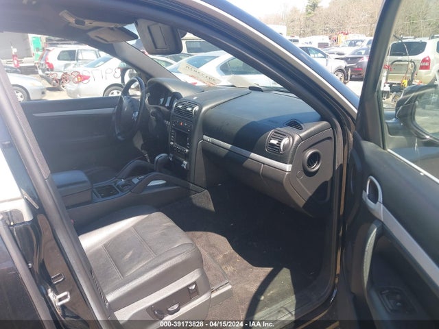 2010 PORSCHE CAYENNE WP1AA2AP3ALA08441 Photo 4