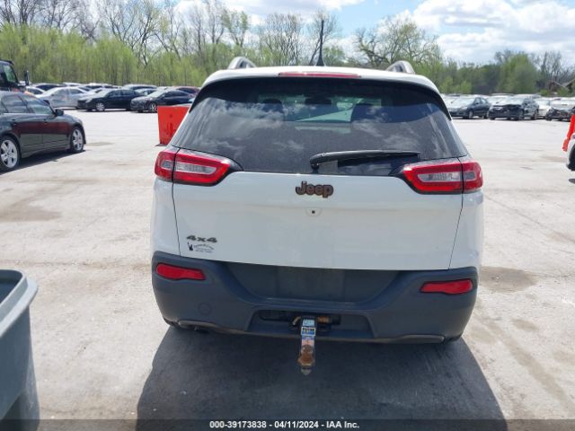 1C4PJMCB2GW321240 Jeep Cherokee 75th Anniversary