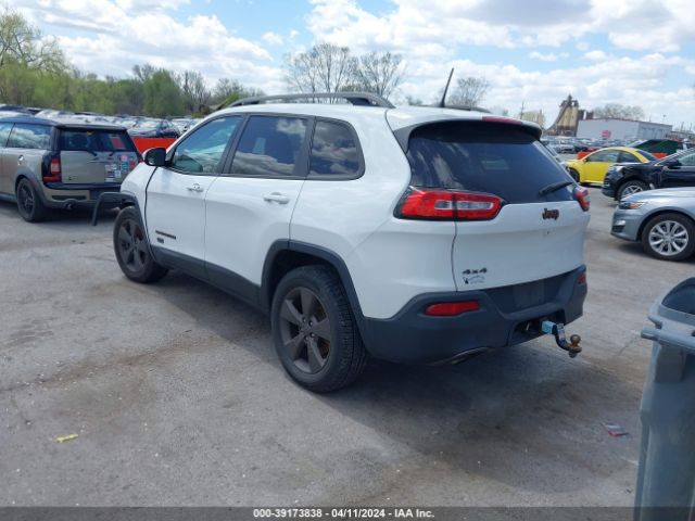 1C4PJMCB2GW321240 Jeep Cherokee 75th Anniversary