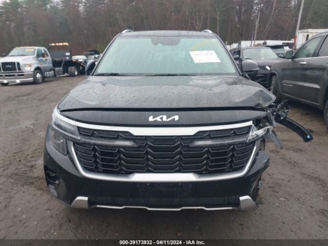 KNDERCAA7R7498240 KIA SELTOS EX