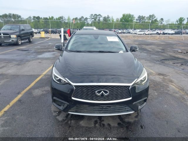 SJKCH5CP0JA056721 Infiniti Qx30 Luxury
