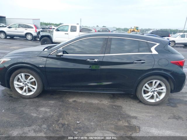 SJKCH5CP0JA056721 Infiniti Qx30 Luxury