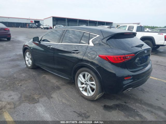 SJKCH5CP0JA056721 Infiniti Qx30 Luxury