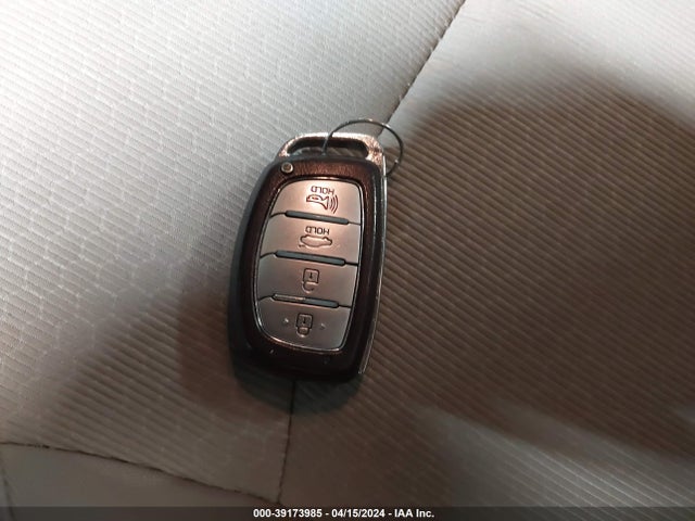 Hyundai Elantra Value Edition 2017 5NPD84LF0HH171900 Image 11