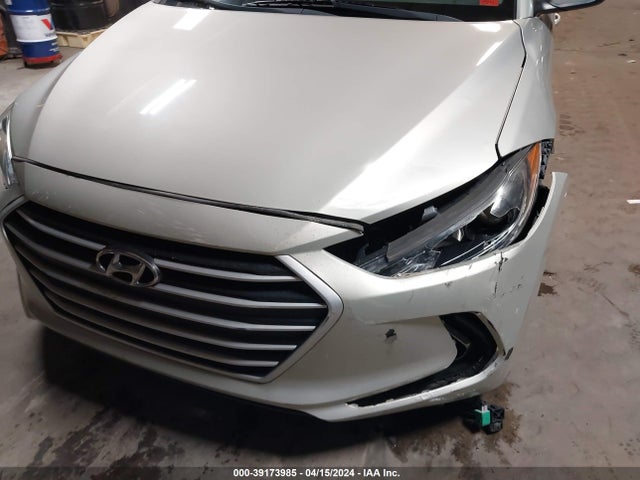 Hyundai Elantra Value Edition 2017 5NPD84LF0HH171900 Image 18
