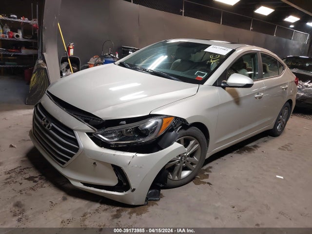 Hyundai Elantra Value Edition 2017 5NPD84LF0HH171900 Image 2