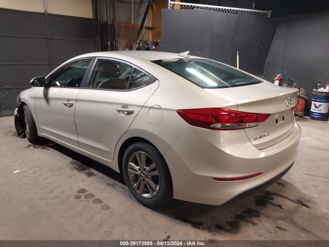 Hyundai Elantra Value Edition 2017 5NPD84LF0HH171900 Image 3