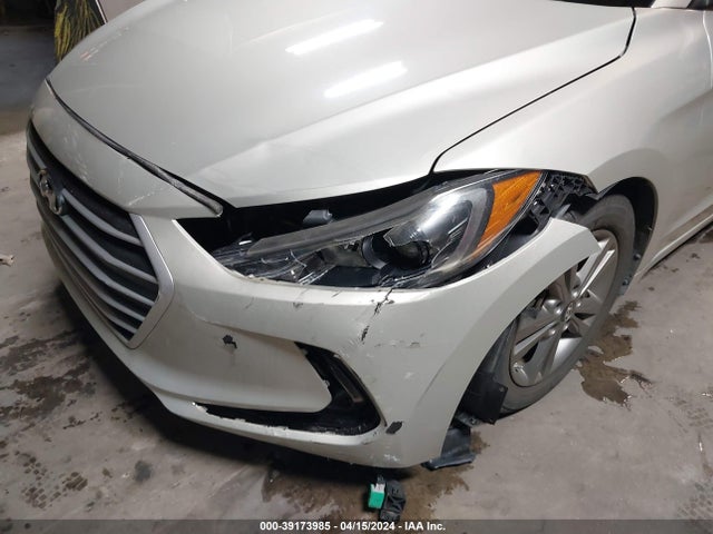 Hyundai Elantra Value Edition 2017 5NPD84LF0HH171900 Image 6