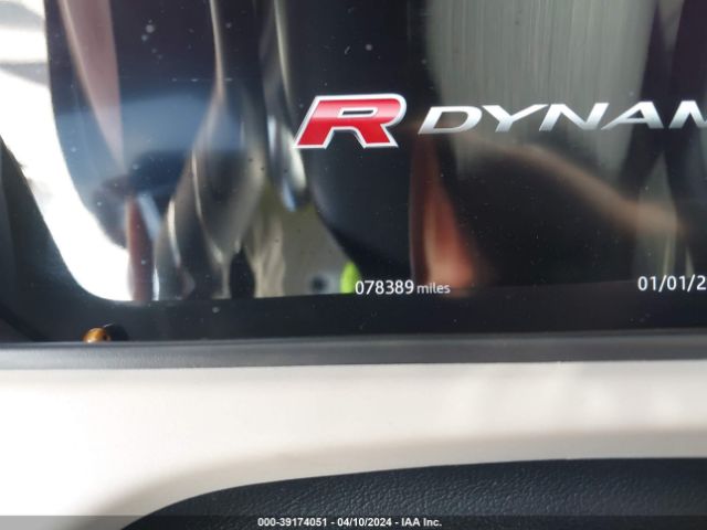 SALYL2EX9KA213708 Land Rover Range Rover Velar P250 R-dynamic Se