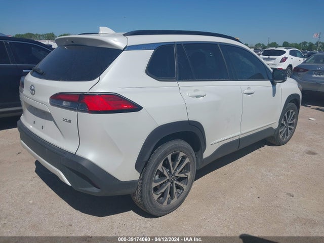 Toyota Corolla Cross Xle 2022 7MUDAAAGXNV009105 Image 4