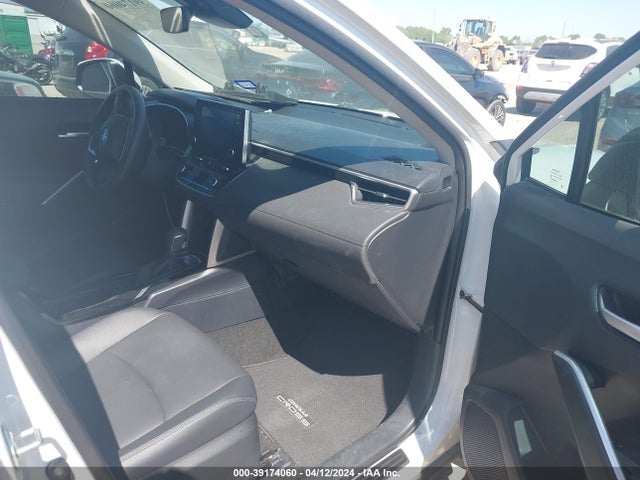 Toyota Corolla Cross Xle 2022 7MUDAAAGXNV009105 Image 5