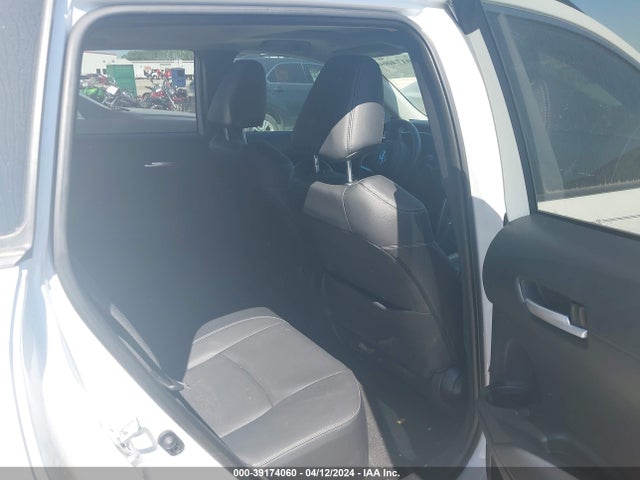 Toyota Corolla Cross Xle 2022 7MUDAAAGXNV009105 Image 8