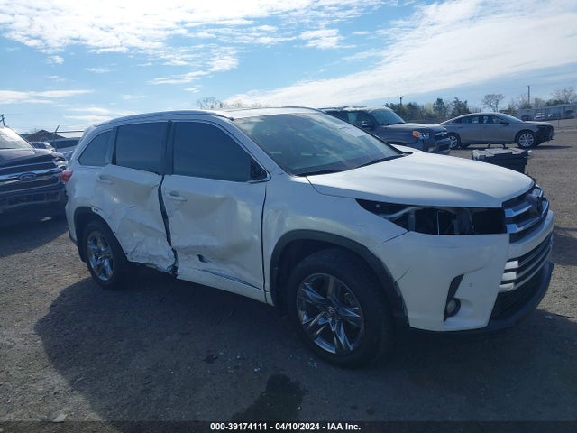 Toyota Highlander Limited Platinum 2017 5TDDZRFH5HS436148 Image 13