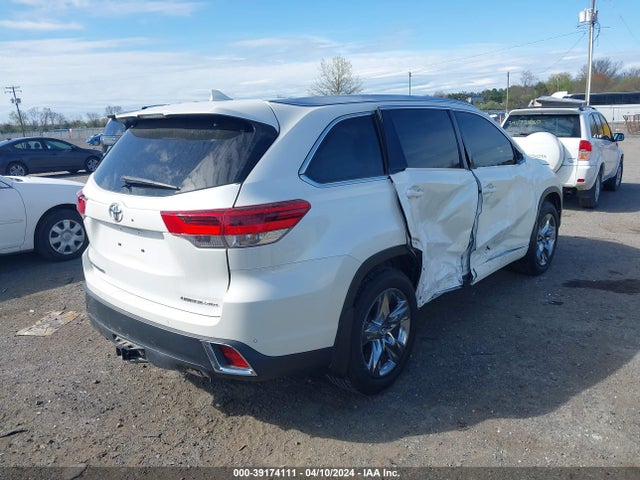 Toyota Highlander Limited Platinum 2017 5TDDZRFH5HS436148 Image 4