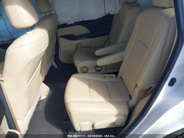 Toyota Highlander Limited Platinum 2017 5TDDZRFH5HS436148 Image 8