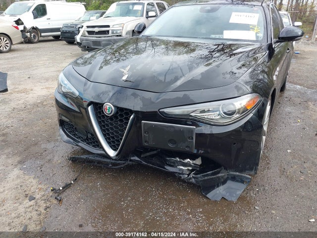 ZARFAECN1H7553745 Alfa Romeo Giulia Ti Rwd