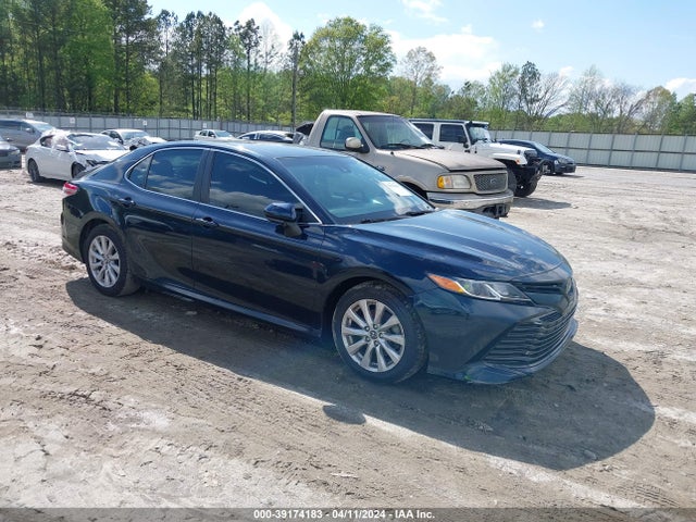 2018 4T1B11HK0JU632536 main image
