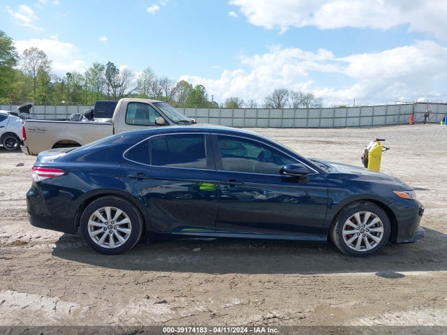 Toyota CAMRY LE 2018 4T1B11HK0JU632536 Image 13