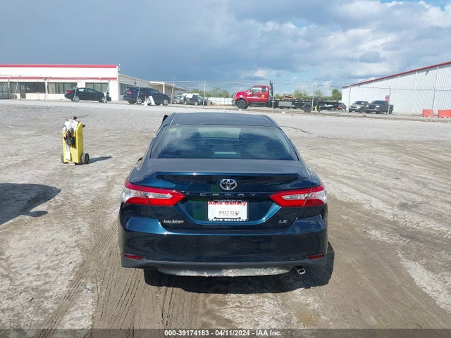 Toyota CAMRY LE 2018 4T1B11HK0JU632536 Image 16