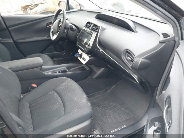 Toyota Prius Two 2017 JTDKBRFU5H3034186 Image 5