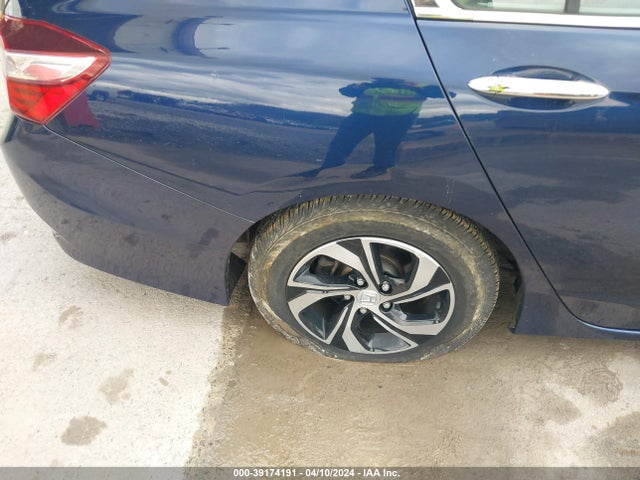 Honda ACCORD LX 2017 1HGCR2F33HA259122 Image 18