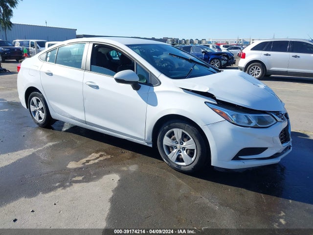 Chevrolet Cruze Ls Auto 2018 1G1BC5SM2J7207911 main image