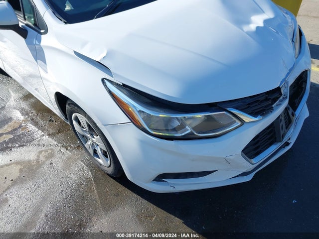 Chevrolet Cruze Ls Auto 2018 1G1BC5SM2J7207911 Image 14