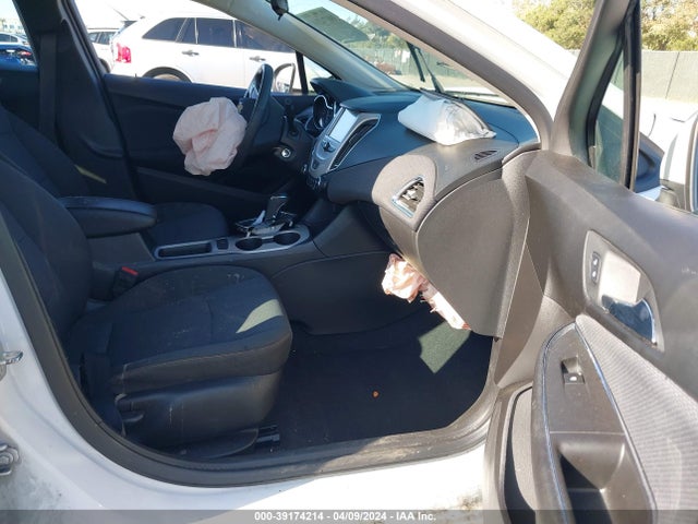 Chevrolet Cruze Ls Auto 2018 1G1BC5SM2J7207911 Image 5