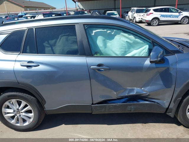 Toyota Corolla Cross Le 2024 7MUCAAAG6RV084711 Image 13