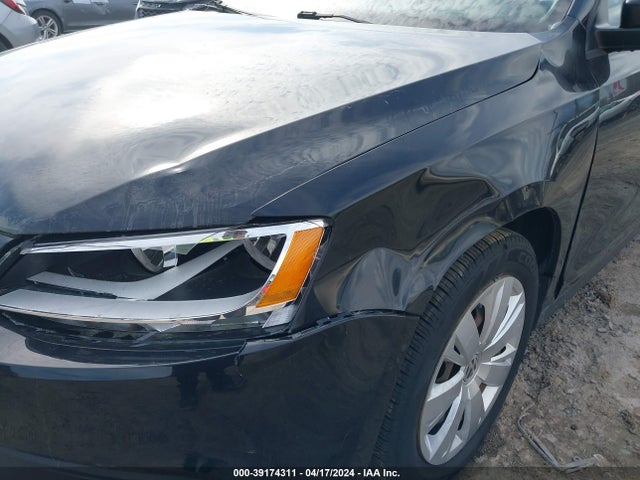 3VWD17AJ8EM274322 Volkswagen Jetta 1.8t Se