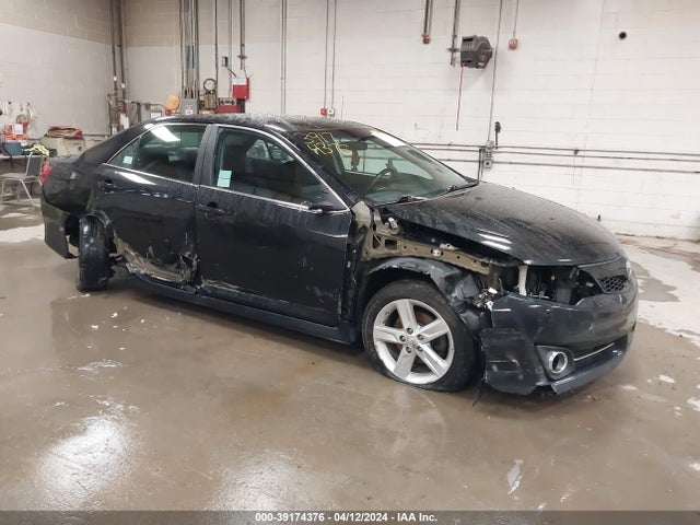 Toyota CAMRY SE 2014 4T1BF1FK3EU734357 main image