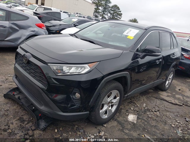 Toyota Rav4 Xle 2020 JTMW1RFV7LJ021196 Image 2