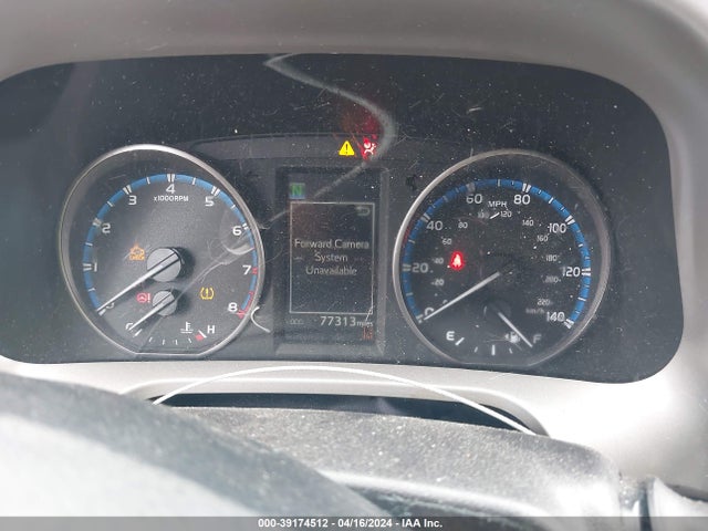 Toyota RAV4 LE 2018 2T3ZFREV4JW517975 Image 7