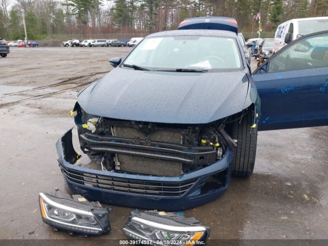 1VWAA7A37JC044111 Volkswagen Passat 2.0t R-line/2.0t S