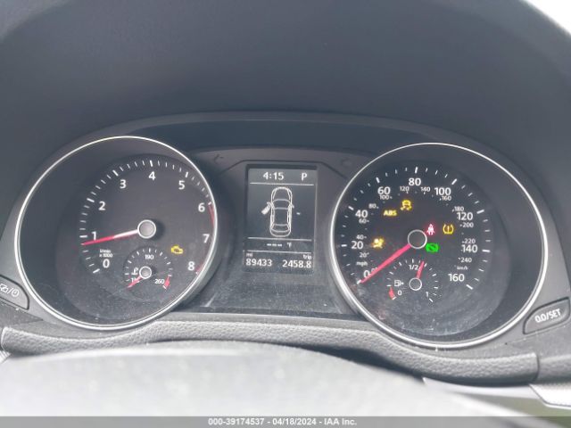 1VWAA7A37JC044111 Volkswagen Passat 2.0t R-line/2.0t S