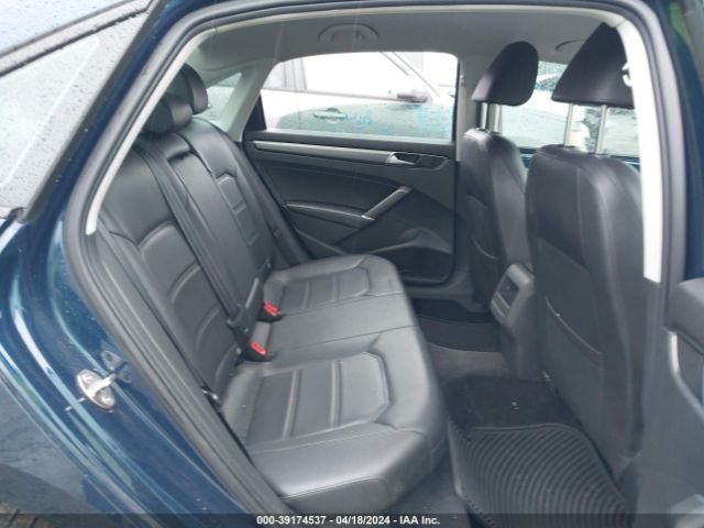 1VWAA7A37JC044111 Volkswagen Passat 2.0t R-line/2.0t S