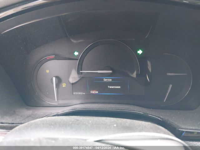 1GYKNDRS2JZ240972 Cadillac XT5 LUXURY
