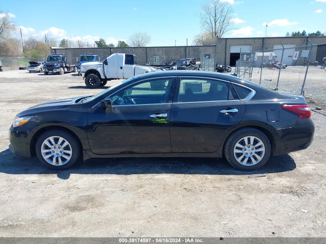 Nissan Altima 2.5 S 2018 1N4AL3AP0JC139379 Image 15