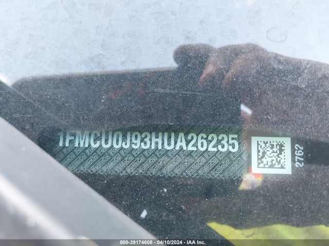 Ford Escape Titanium 2017 1FMCU0J93HUA26235 Image 9