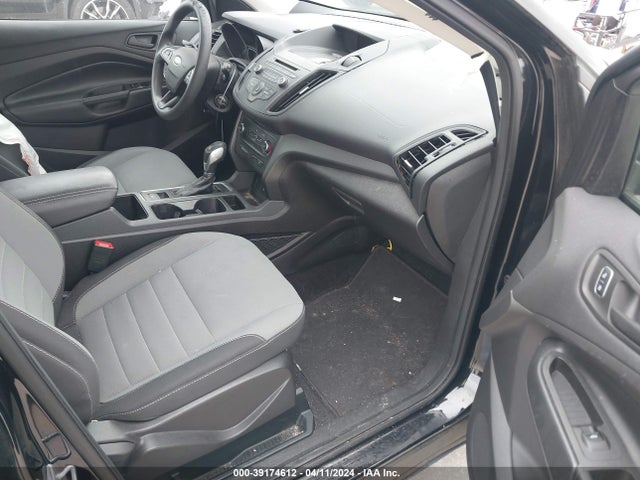 Ford ESCAPE S 2017 1FMCU0F71HUD72811 Image 5