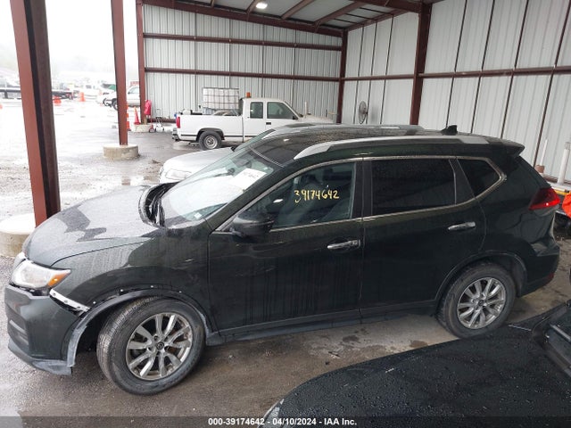 Nissan ROGUE SV 2018 5N1AT2MT6JC833230 Image 14