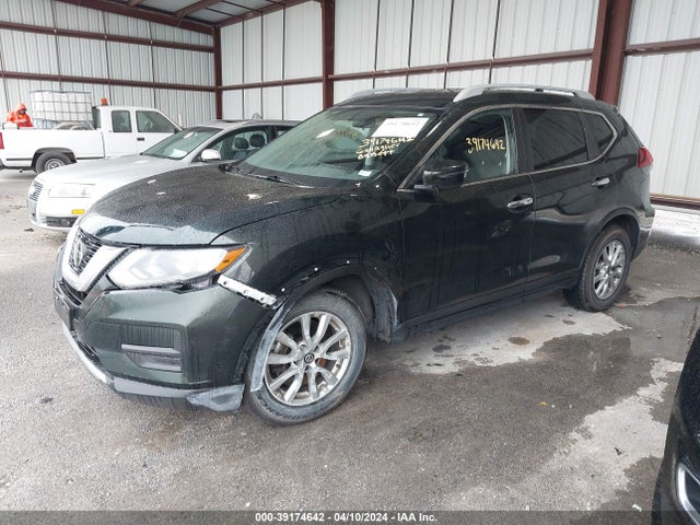 Nissan ROGUE SV 2018 5N1AT2MT6JC833230 Image 2