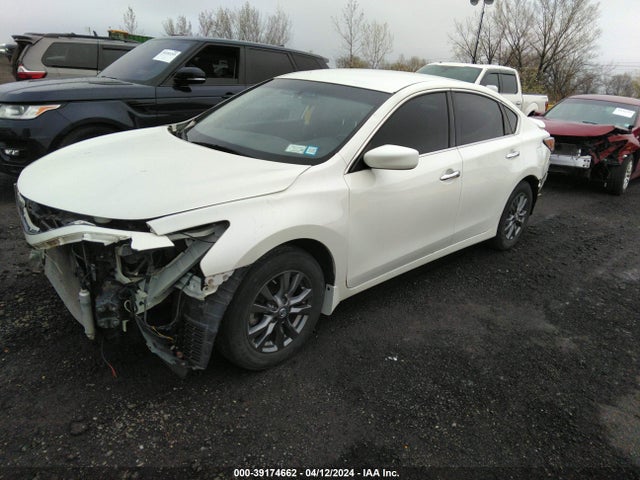 Nissan Altima 2.5 S 2015 1N4AL3AP6FN356902 Image 2