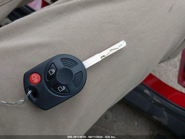 Ford ESCAPE SE 2016 1FMCU9GX6GUB90698 Image 11