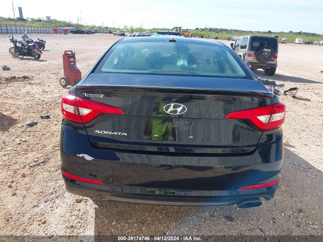 Hyundai SONATA SE 2015 5NPE24AF0FH011635 Image 17