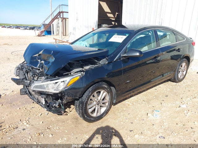 Hyundai SONATA SE 2015 5NPE24AF0FH011635 Image 2