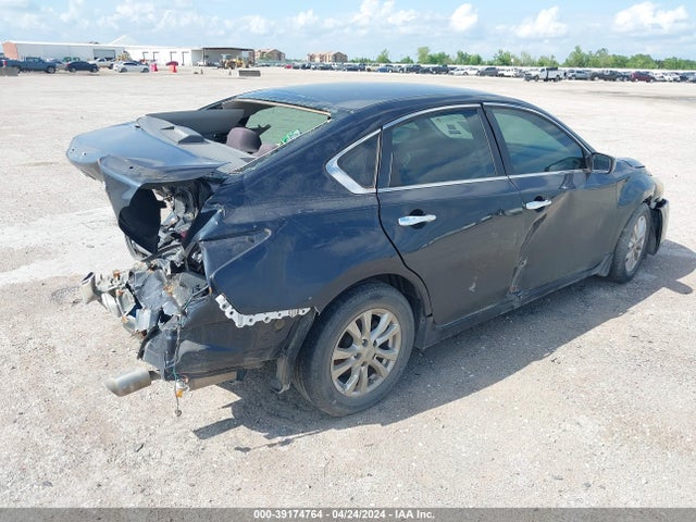 Nissan Altima 2.5 S 2014 1N4AL3AP0EN387352 Image 4