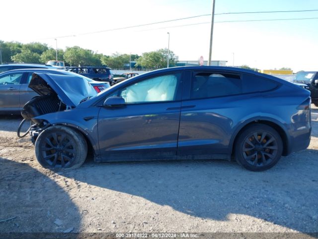 7SAXCBE6XPF373950 Tesla Model X Plaid Tri Motor All-wheel Drive