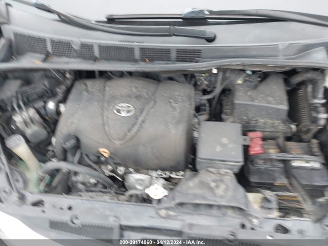 Toyota Sienna Xle 8 Passenger 2017 5TDYZ3DC6HS827721 Image 10