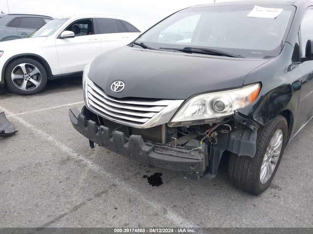 Toyota Sienna Xle 8 Passenger 2017 5TDYZ3DC6HS827721 Image 6